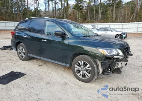 2018 Nissan Pathfinder S z USA, uszkodzony, nr VIN 5N1DR2MM3JC608672
